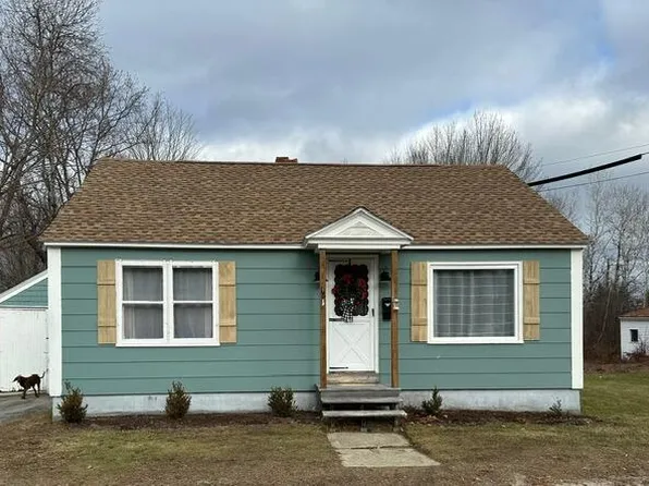 18 Elm Street, Norway, ME 04268