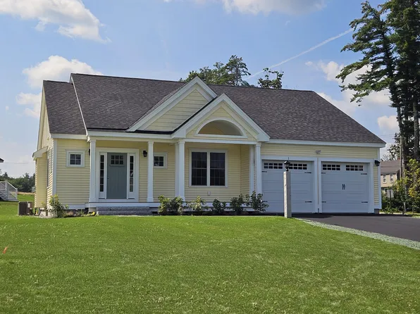 1 Mockingbird Lane, Kennebunk, ME 04043