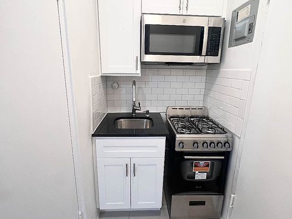 4th image of 530 9th Ave APT 3f