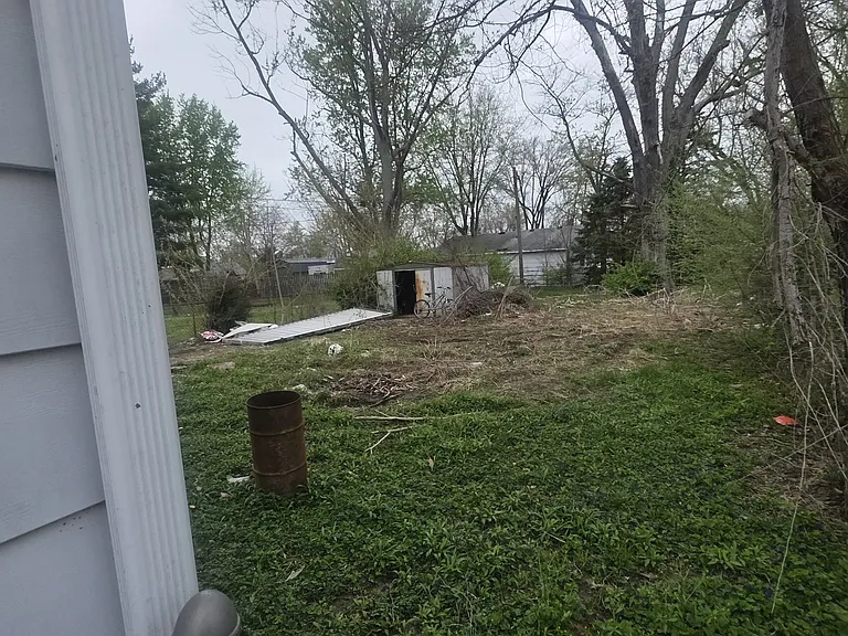 1828 W Leafland Ave — Photo 13