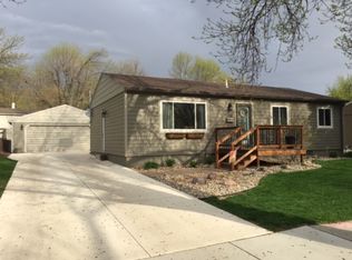1720 S Shellynn Dr, Sioux Falls, SD 57103