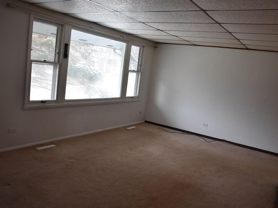 1st image of 7039 Lowell Dr