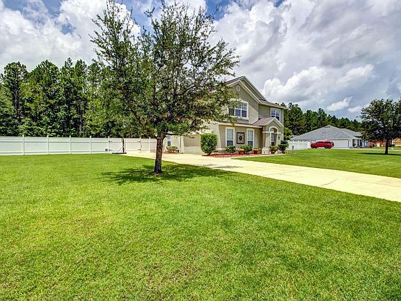 4th image of 10908 Brandon Chase Dr