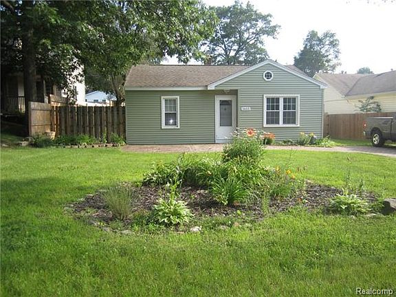 3rd image of 5655 Oster Dr