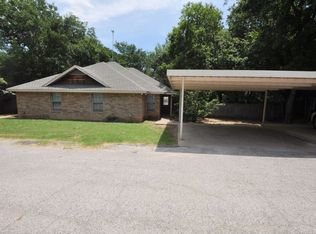 952 E 3rd St, Weatherford, TX 76086