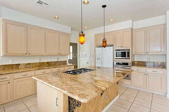 5th image of 3978 Windansea St