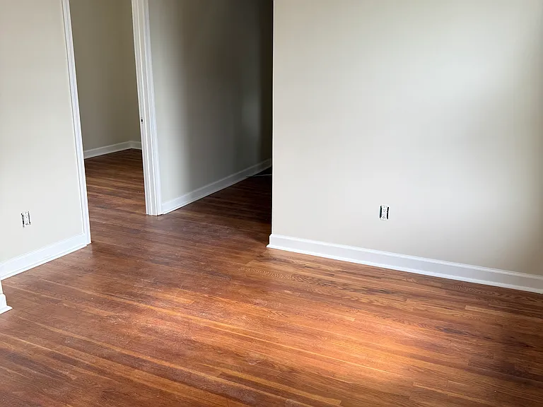 136 2nd St #2 — Photo 4
