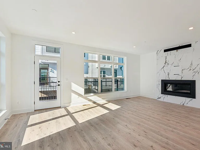 2106 Tysons Ridgeline Rd — Photo 6