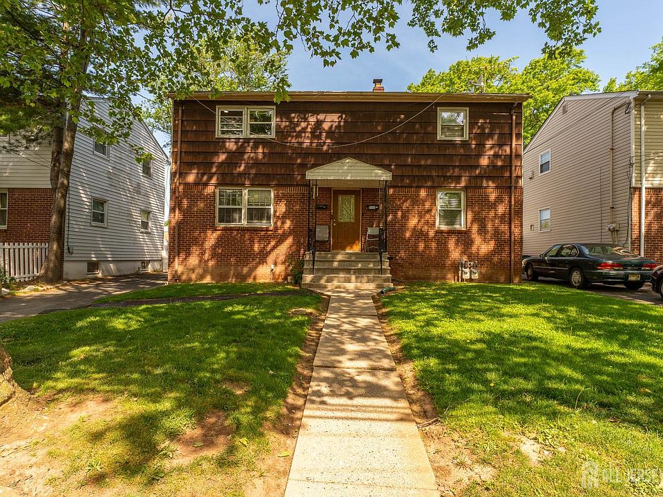 1st image of 2072 Elizabeth Ave