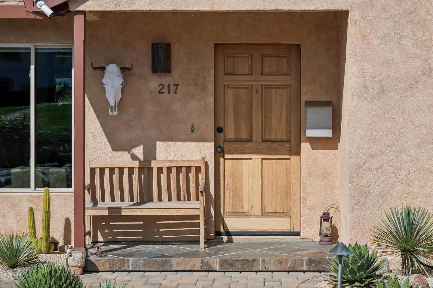 217 Edinburgh Ave photo 1