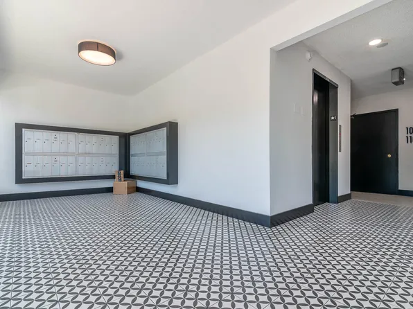 8011 W Romaine St, 8011 W Romaine St #215, Los Angeles, CA 90046