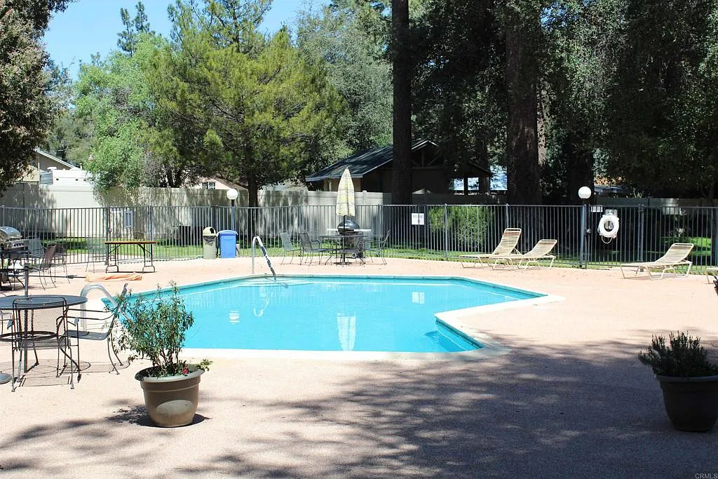 Studio, 419 sqft, $1,500 — Photo 3