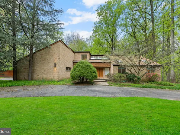 4 Timber Run Ct, Reisterstown, MD 21136