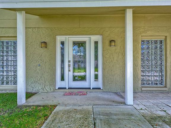 2nd image of 15921 Bridgewater Ln