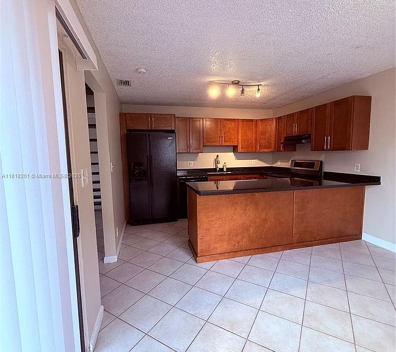 1st image of 109 San Remo Blvd #109