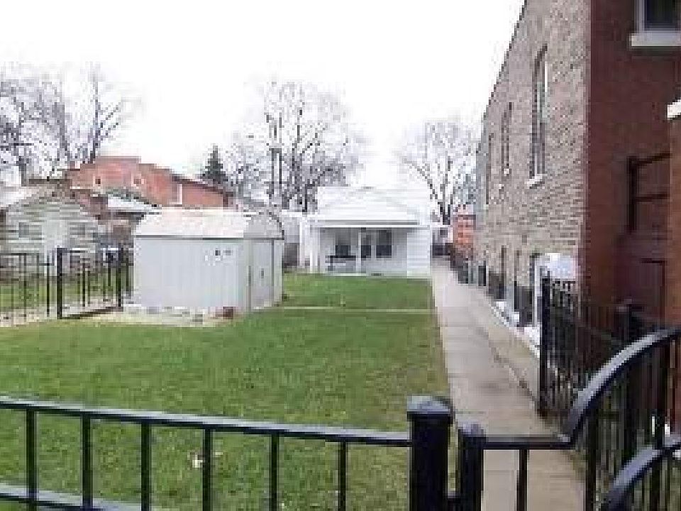 1st image of 3215 S Karlov Ave