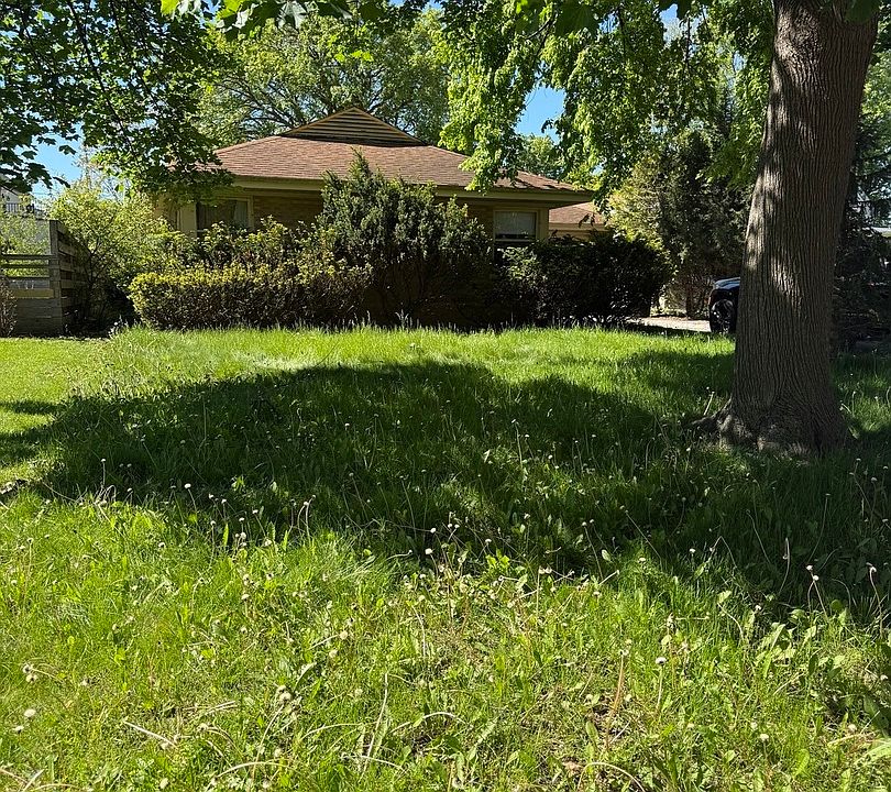 1st image of 5737 N Rogers Ave
