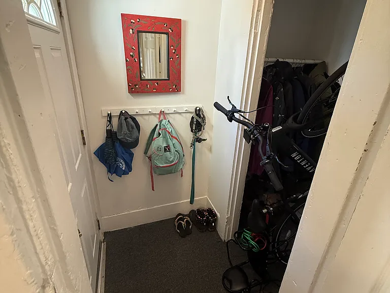 15 N Park St #1 — Photo 1
