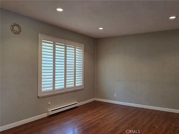 4th image of 11219 Hood Way