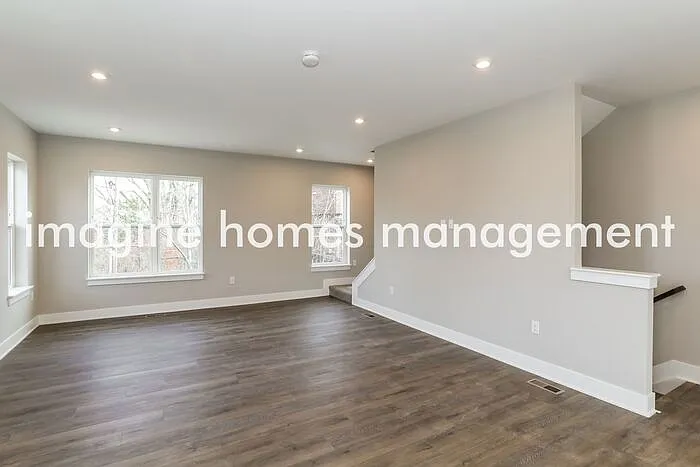 3 bed, 2.5 bath, 1637 sqft, $2,975 — Photo 2