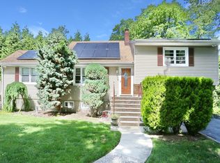 140 Dean St, Glen Rock, NJ 07452