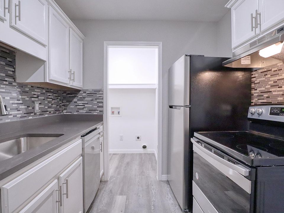 1st image of 2221 Bowie Dr APT 16