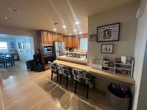 5th image of 2447 Elkins Way