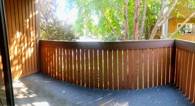 7270 Huntsmen Cir #F — Photo 10