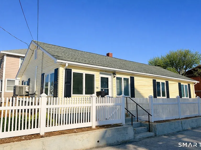 54 Milesfield Ave — Photo 1