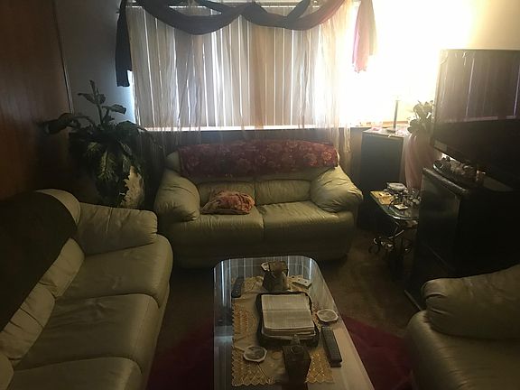 5th image of 5276 Tuxworth Dr