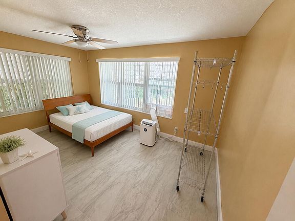 3rd image of 6308 SW 25th St