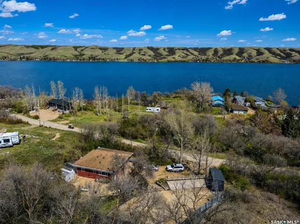 1041 Tatanka DRIVE, South Lake, SK S0H 0R0
