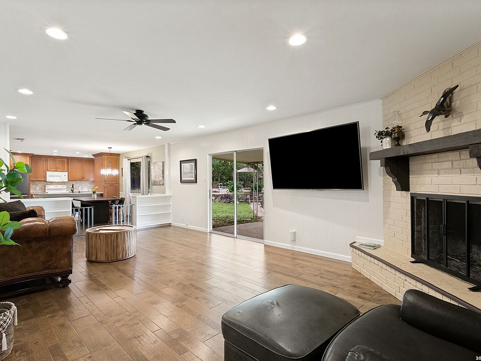 1st image of 3881 MENGER DR