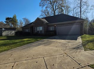 3310 Cottonwood Cv, Benton, AR 72015