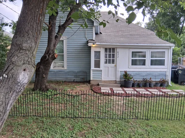 822 N Robinson St, Cleburne, TX 76031