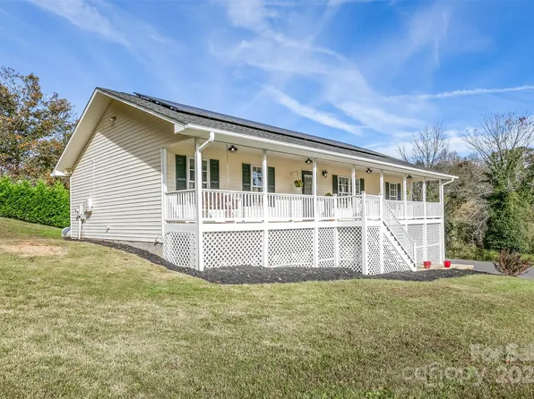 3 Carissa Dr, Weaverville, NC 28787