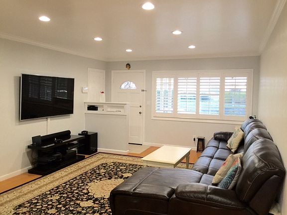3rd image of 22920 Hesperian Blvd.