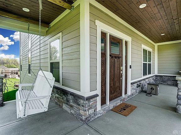 4th image of 8492 Cierra Way