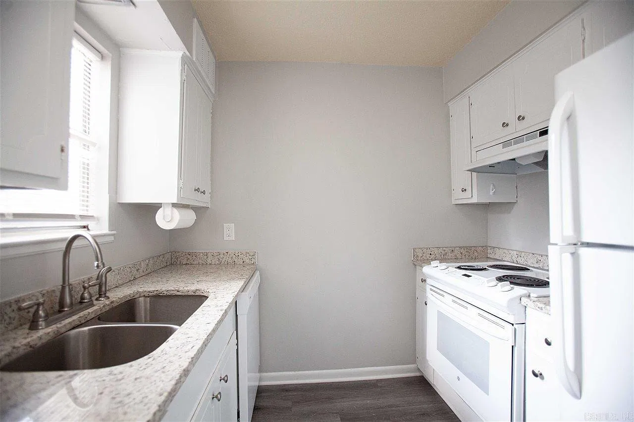 2 bed, 1.5 bath, 1000 sqft, $1,150 — Photo 4