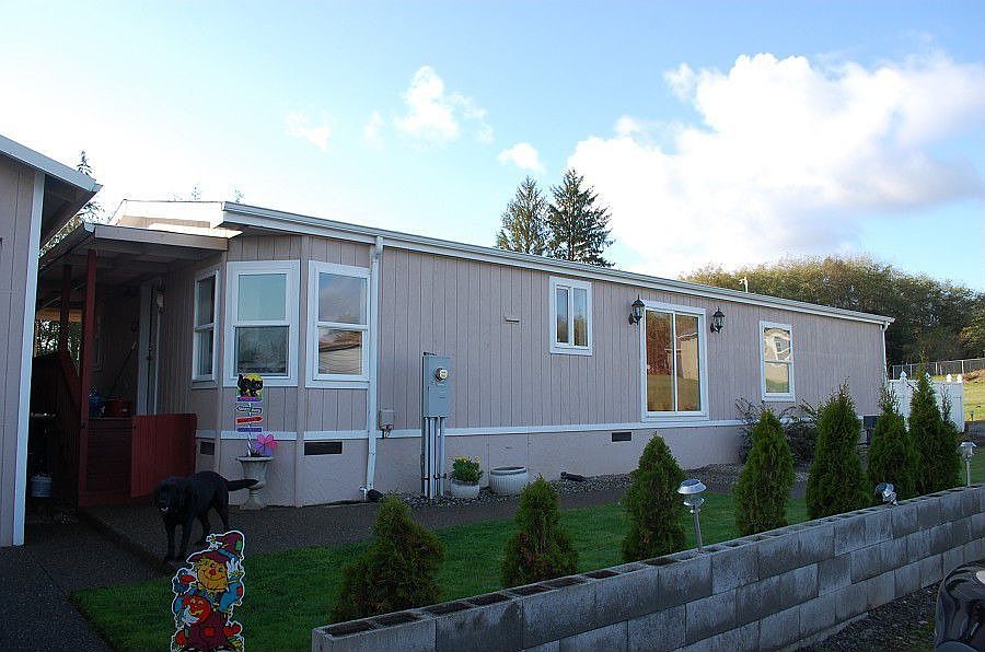 2nd image of 641 Fir St