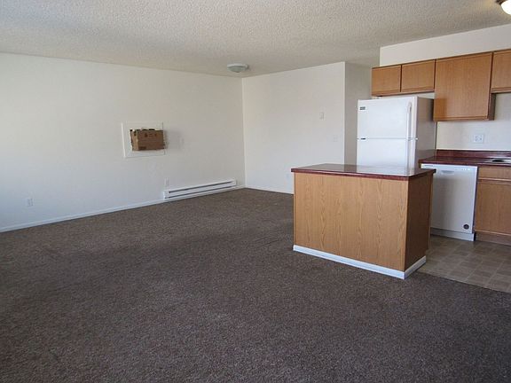 5th image of 2580 S McKinley St #1