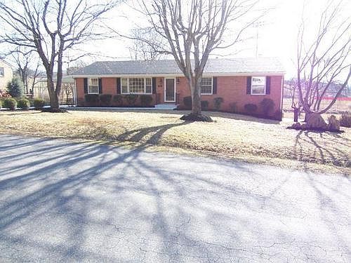 1st image of 63 Cambridge Dr