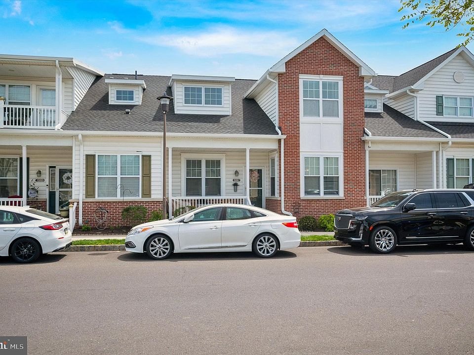 1st image of 15067 Sunflower Dr