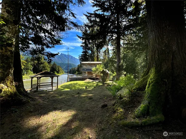 51603 S Riverside Road, Gold Bar, WA 98251