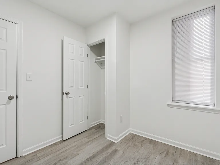 1516 S Ringgold St — Photo 5