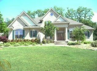 44324 Cypress Point Dr, Northville, MI 48168