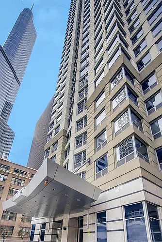 440 N Wabash Ave Photo 1