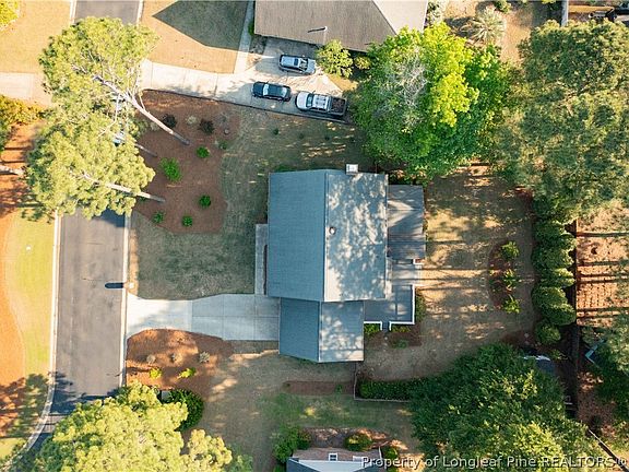 3rd image of 6846 Surrey Rd