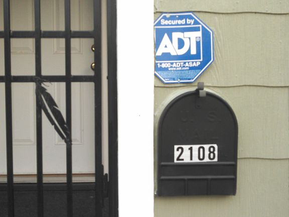 Security Door & Mail Box