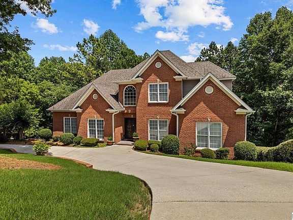3rd image of 5628 Ridge View Dr